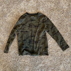 Old navy camo shirt size 8